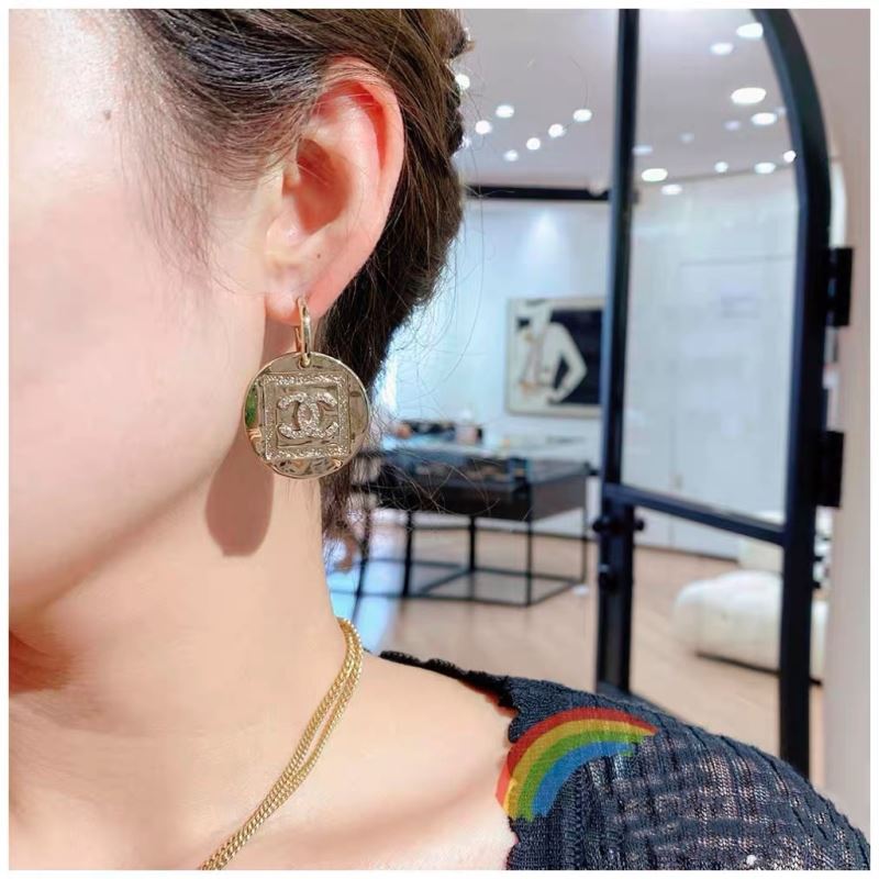 Ch**el earrings